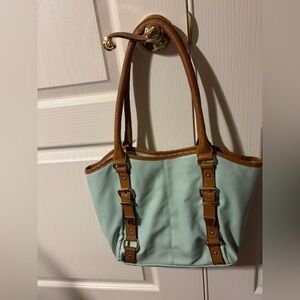 Stylish lime green and Brown Women's Tote Bag w/wallet.Straps fit over shoulder.